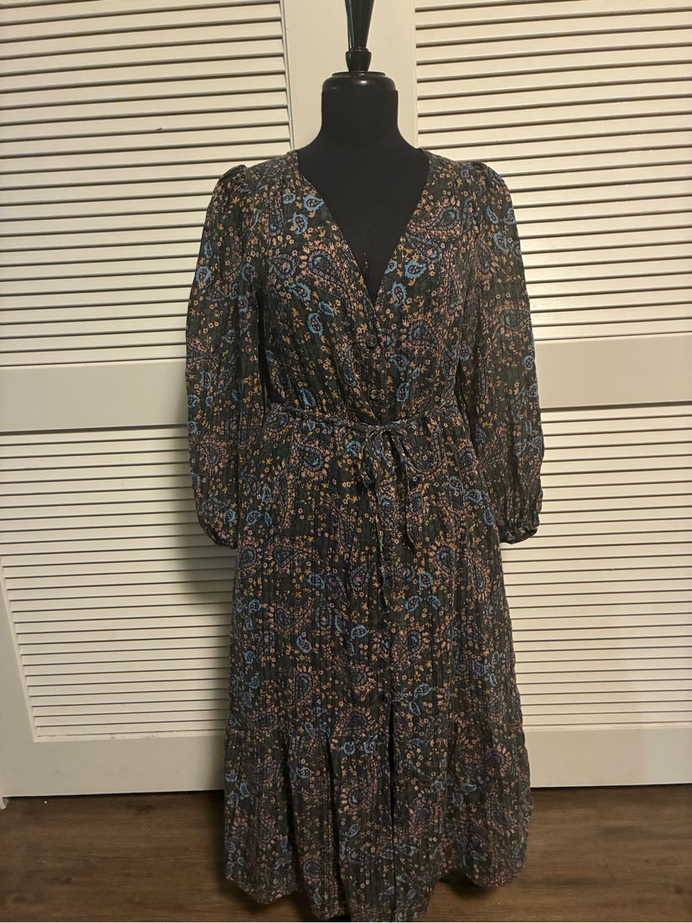 Long Sleeve Floral Wrap Midi Dress in Black and Blue